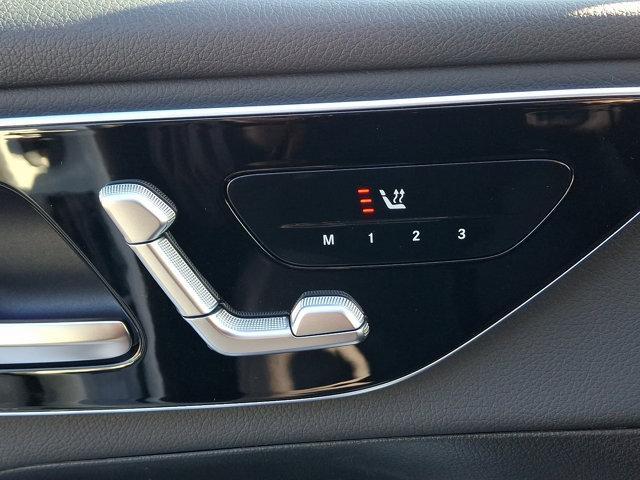 Photo of 2025 Polar White Mercedes-Benz GLC 300