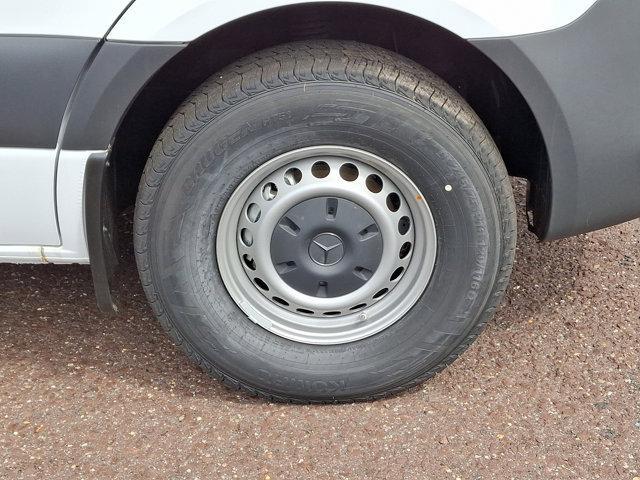 Photo of 2025 Arctic White Mercedes-Benz Sprinter 2500