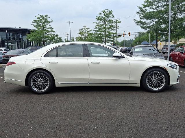 Photo of 2021 designo Diamond White - 799 Mercedes-Benz S-Class