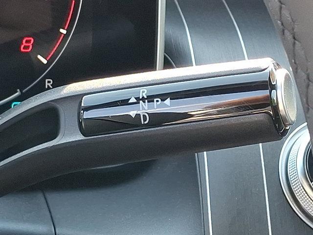 Photo of 2025 Polar White Mercedes-Benz GLC 300
