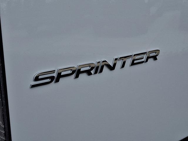 Photo of 2025 Arctic White Mercedes-Benz Sprinter 2500