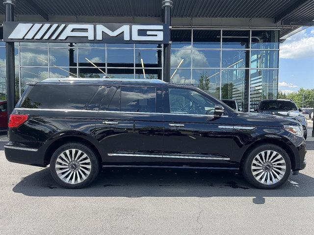 Photo of 2019 Black Metallic Lincoln Navigator L