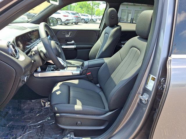 Photo of 2025 MOUNTAIN GREY Mercedes-Benz GLB 250