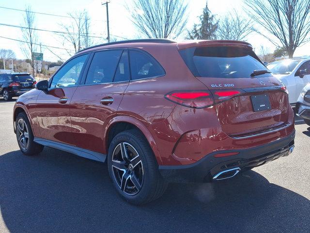 Photo of 2025 PATAGONIA RED Mercedes-Benz GLC 300