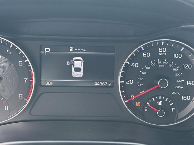 Photo of 2024 Currant Red Kia Forte