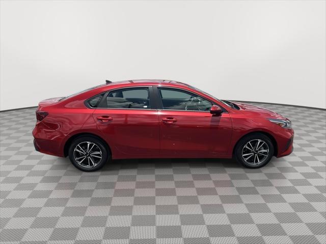 Photo of 2024 Currant Red Kia Forte