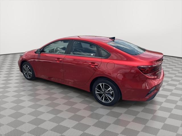 Photo of 2024 Currant Red Kia Forte