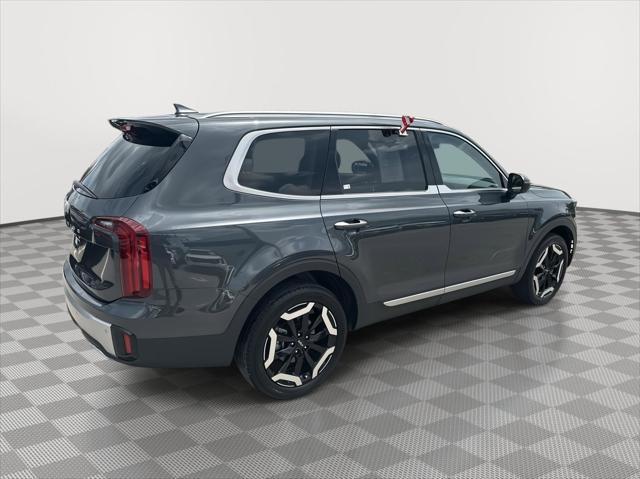 Photo of 2024 Gravity Gray Kia Telluride