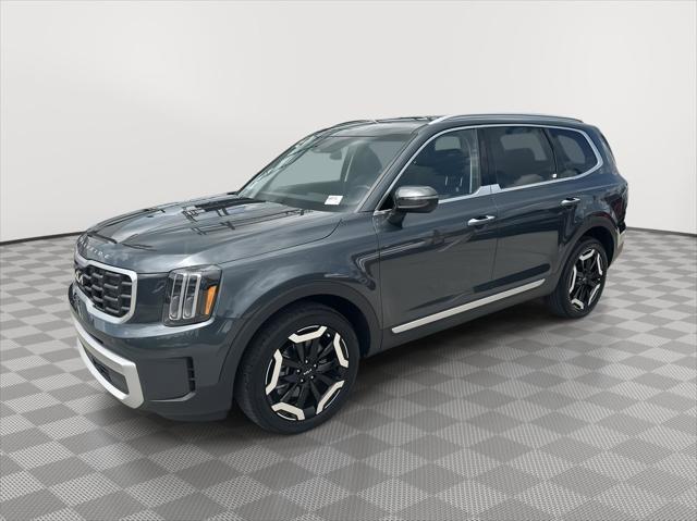 Photo of 2024 Gravity Gray Kia Telluride