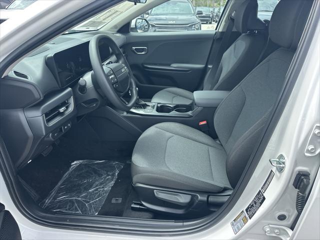 Photo of 2025 Snow White Pearl Kia K4