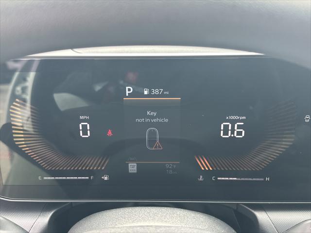 Photo of 2025 Snow White Pearl Kia K4
