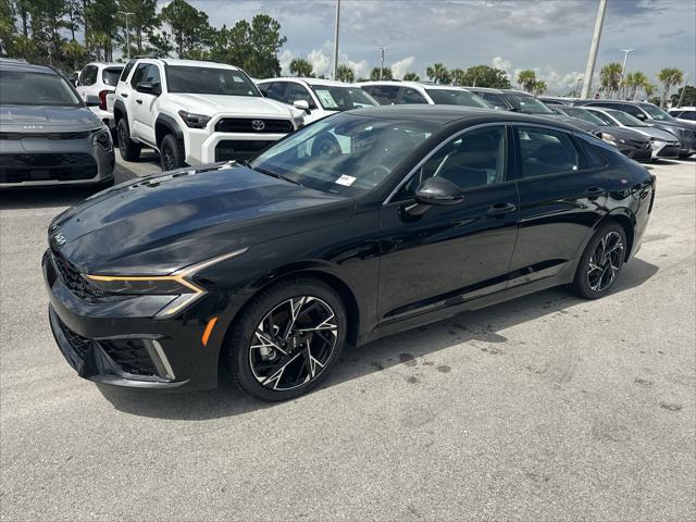 Photo of 2025 Aurora Black Pearl Kia K5