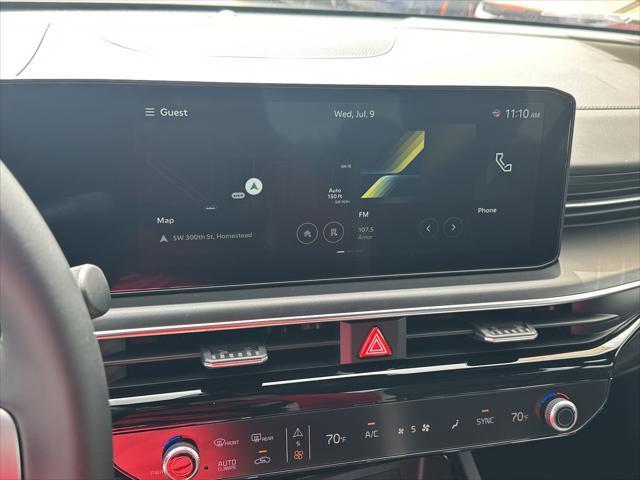 Photo of 2025 Aurora Black Pearl Kia K5