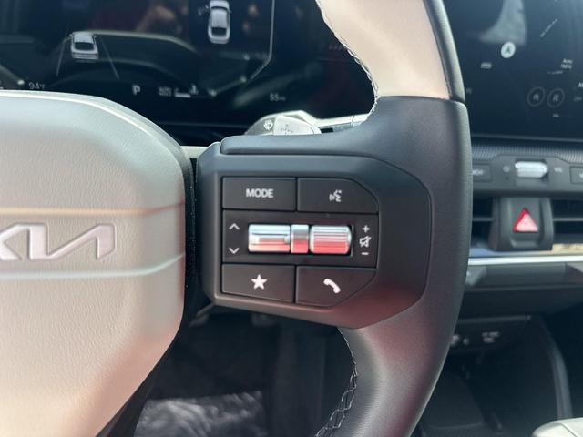 Photo of 2025 Interstellar Gray Kia K4