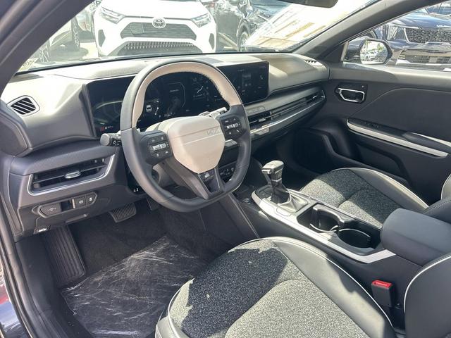 Photo of 2025 Interstellar Gray Kia K4