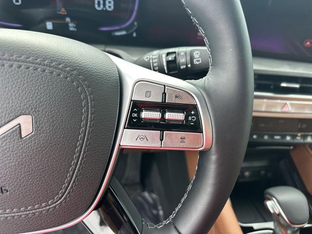 Photo of 2025 Wolf Gray Kia Telluride
