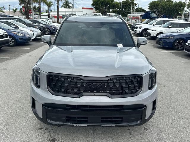Photo of 2025 Wolf Gray Kia Telluride
