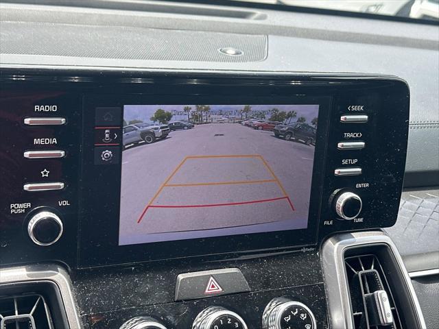 Photo of 2023 Glacial White Pearl Kia Sorento