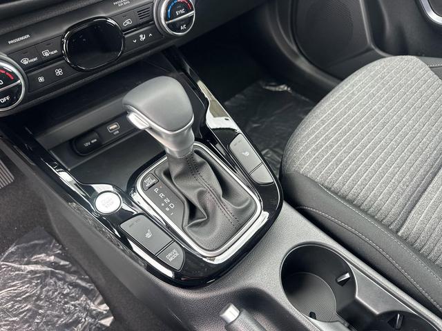Photo of 2025 Snow White Pearl Kia Soul