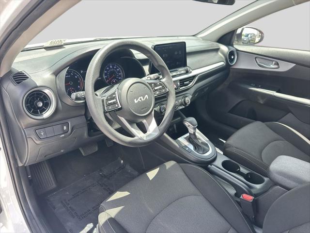 Photo of 2024 Snow White Pearl Kia Forte