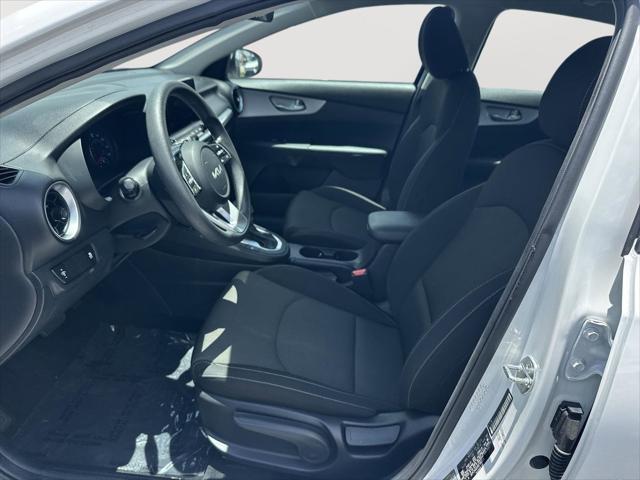 Photo of 2024 Snow White Pearl Kia Forte