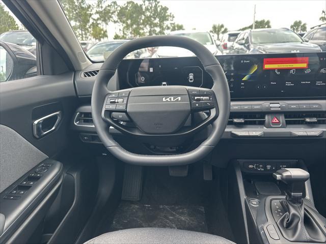 Photo of 2025 Aurora Black Pearl Kia K4