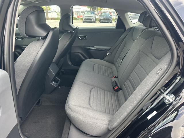 Photo of 2025 Aurora Black Pearl Kia K4