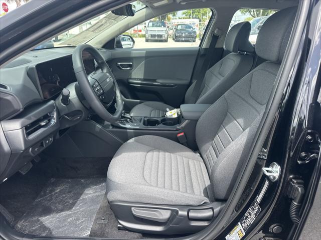 Photo of 2025 Aurora Black Pearl Kia K4