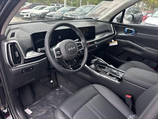 Photo of 2025 Ebony Black Kia Sorento