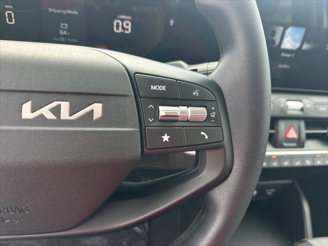 Photo of 2025 Snow White Pearl Kia K4