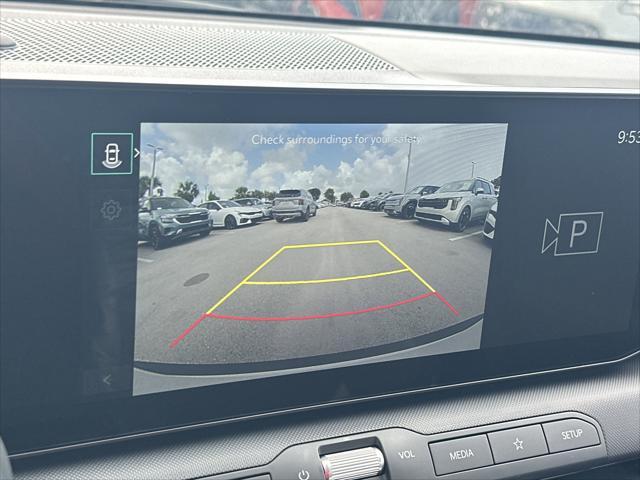 Photo of 2025 Snow White Pearl Kia K4