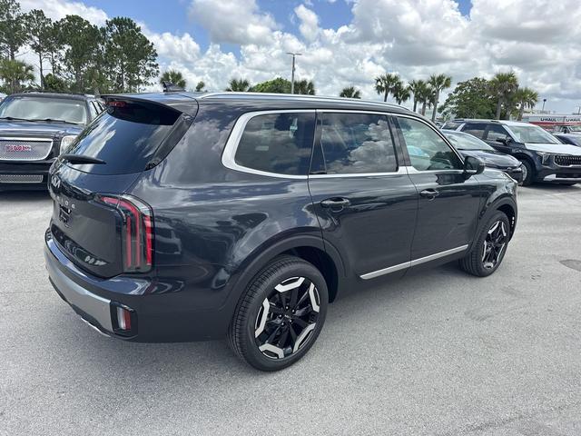 Photo of 2025 Panthera Metal Kia Telluride