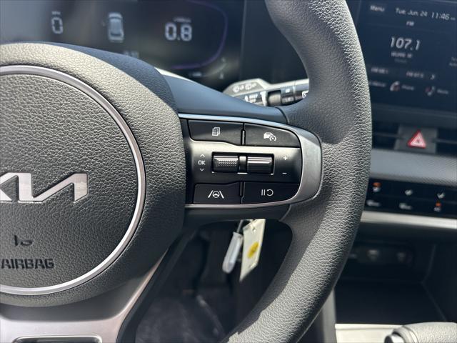 Photo of 2025 Gravity Gray Kia Sportage