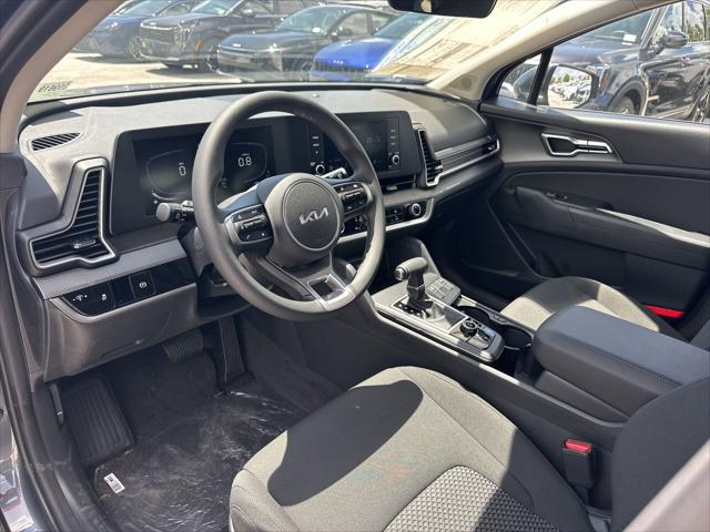Photo of 2025 Gravity Gray Kia Sportage