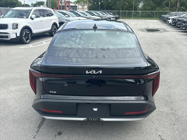 Photo of 2025 Aurora Black Pearl Kia K4
