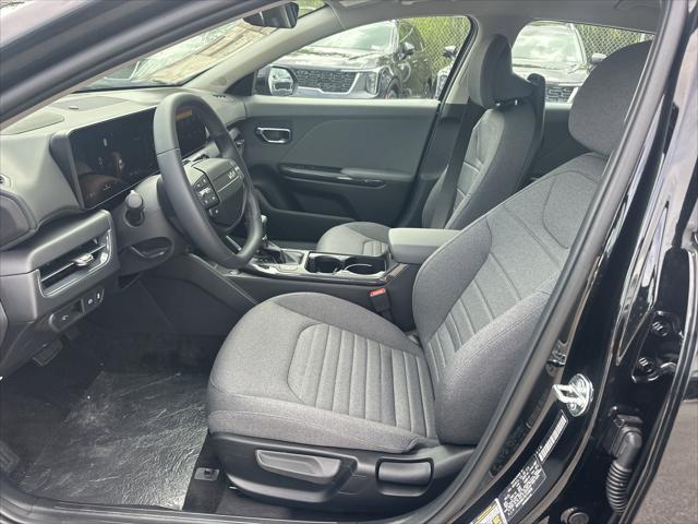 Photo of 2025 Aurora Black Pearl Kia K4
