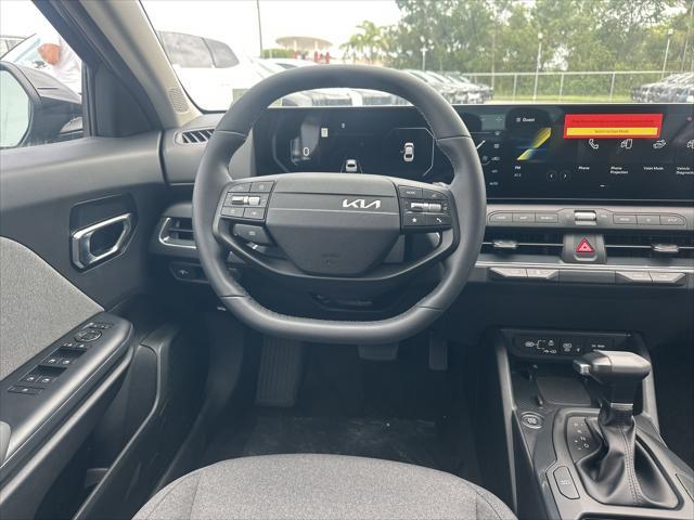 Photo of 2025 Aurora Black Pearl Kia K4
