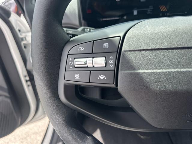 Photo of 2025 Snow White Pearl Kia K4