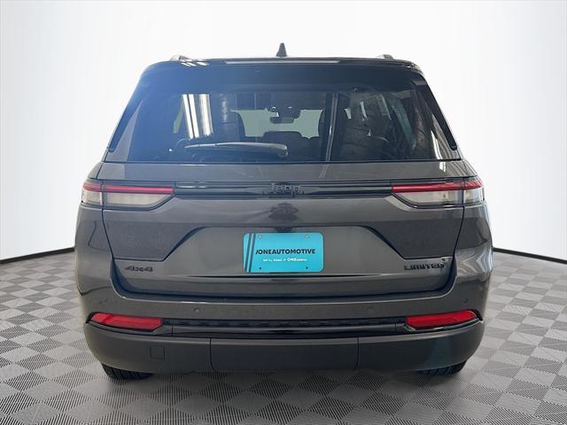 Photo of 2025 Baltic Gray Metallic Clearcoat Jeep Grand Cherokee