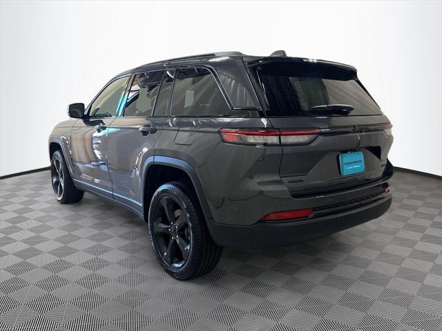 Photo of 2025 Baltic Gray Metallic Clearcoat Jeep Grand Cherokee