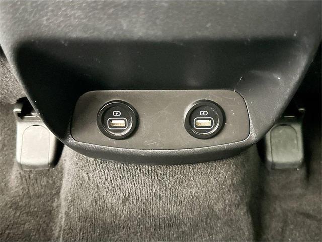 Photo of 2023 White Hyundai SANTA FE
