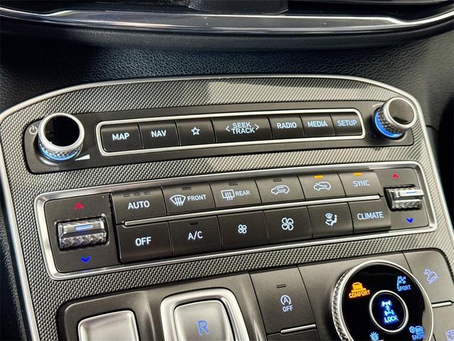 Photo of 2023 White Hyundai SANTA FE