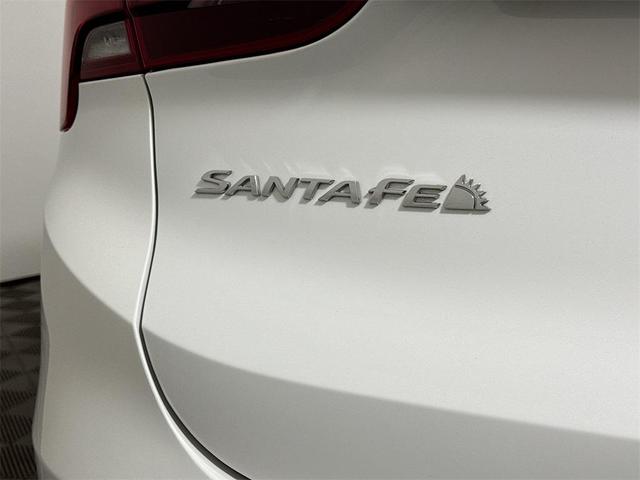 Photo of 2023 White Hyundai SANTA FE