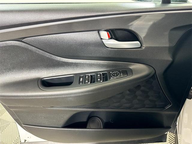 Photo of 2023 White Hyundai SANTA FE