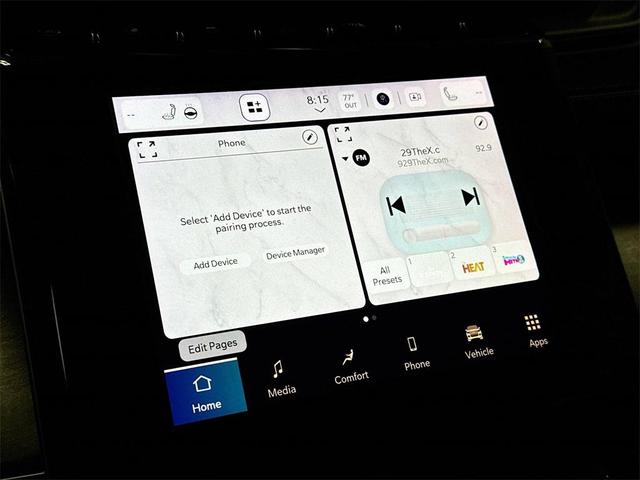 Photo of 2022 Diamond Black Crystal Pearlcoat Jeep Grand Cherokee L