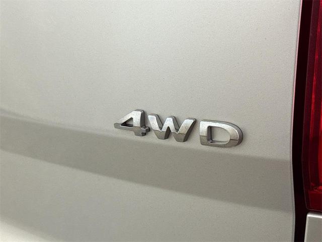 Photo of 2013 Ingot Silver Metallic Ford Explorer