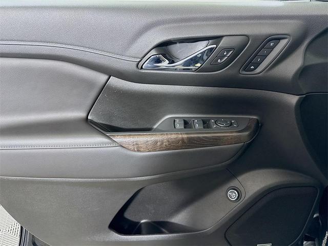 Photo of 2023 Ebony Twilight Metallic GMC Acadia
