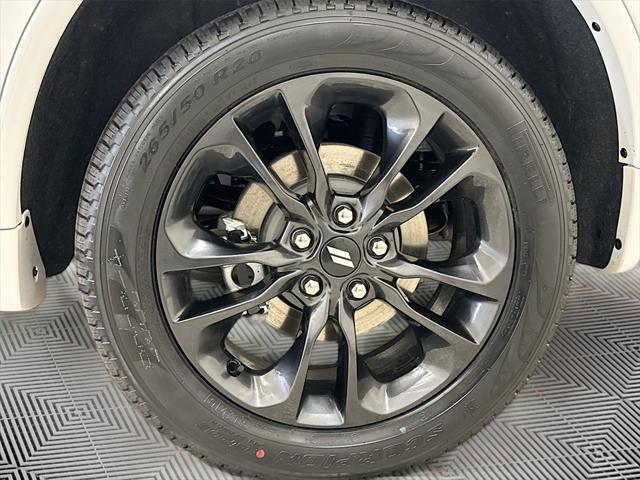 Photo of 2025 White Knuckle Clearcoat Dodge Durango