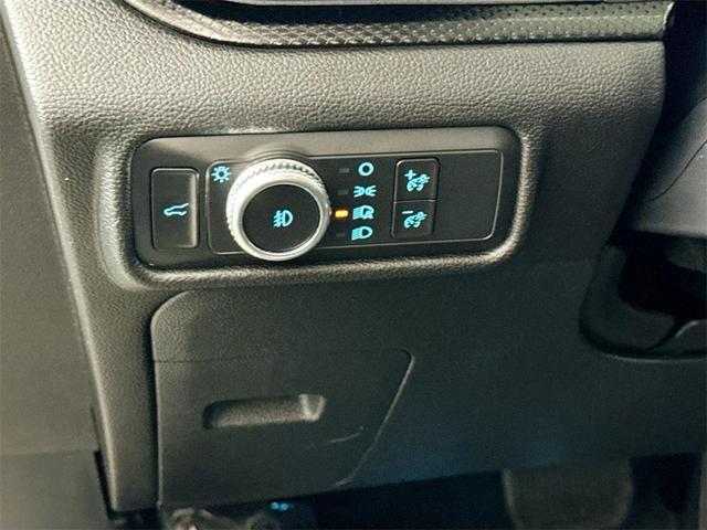 Photo of 2022 Star White Metallic Tri-Coat Ford Explorer