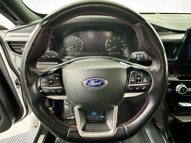 Photo of 2022 Star White Metallic Tri-Coat Ford Explorer